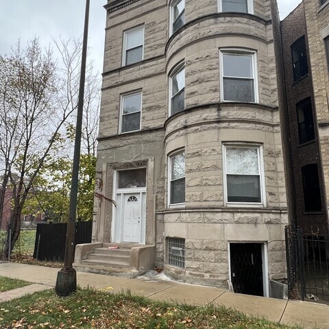 Building Photo - 6611 S Woodlawn Ave Unit 2 Rental