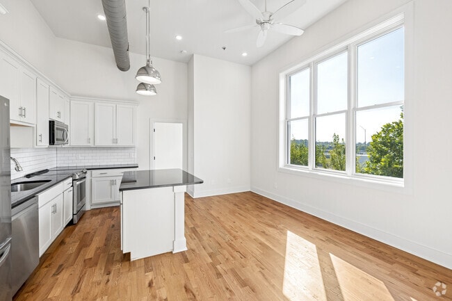 E 5th Avenue 2BR, 2BA - Living Room - Cortland Buildings