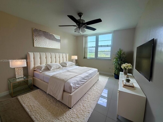 Photo - 9440 Poinciana Pl Unit 406