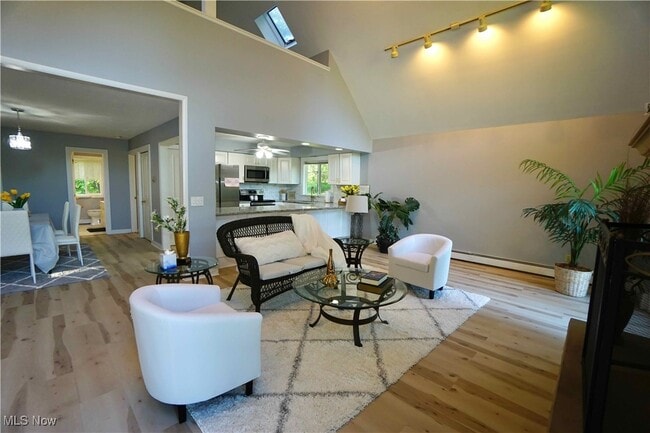 Photo - 14543 Ensign Rd