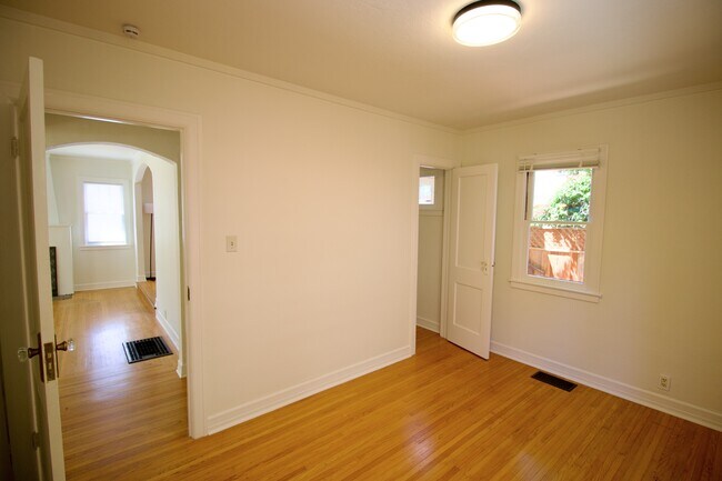 Photo - 212 Gilbert Ave