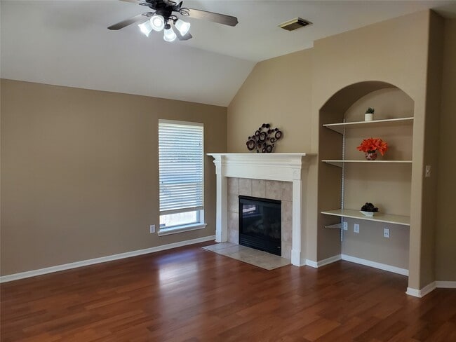 Photo - 3514 Apple Glove Dr