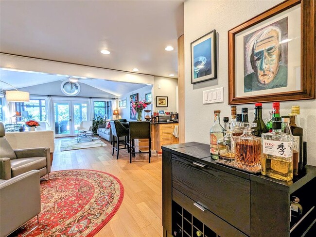 Photo - 1821 Spillman St