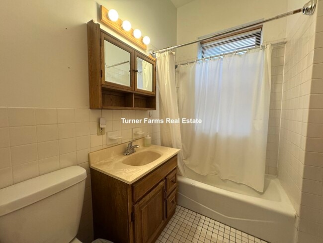 Photo - 149 Hillside St Unit 2