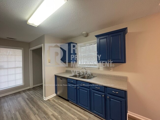 Photo - 109 Barley Pl