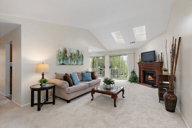 Photo - 2838 Meadow Ln