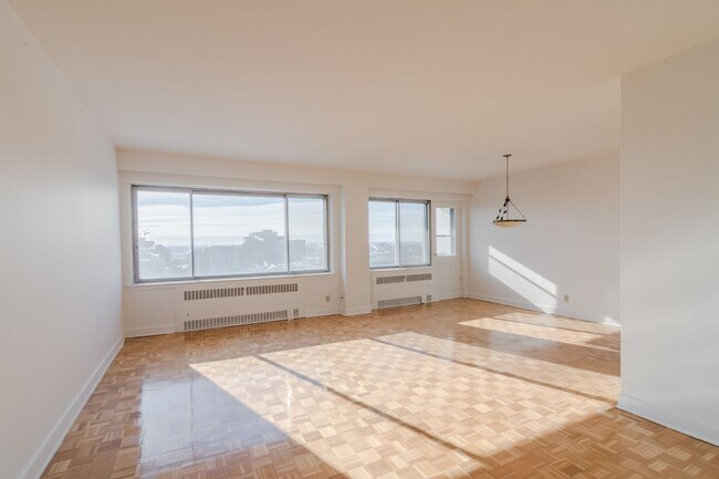 Photo - 3555 Chem. de la Côte-des-Neiges Unit 1707