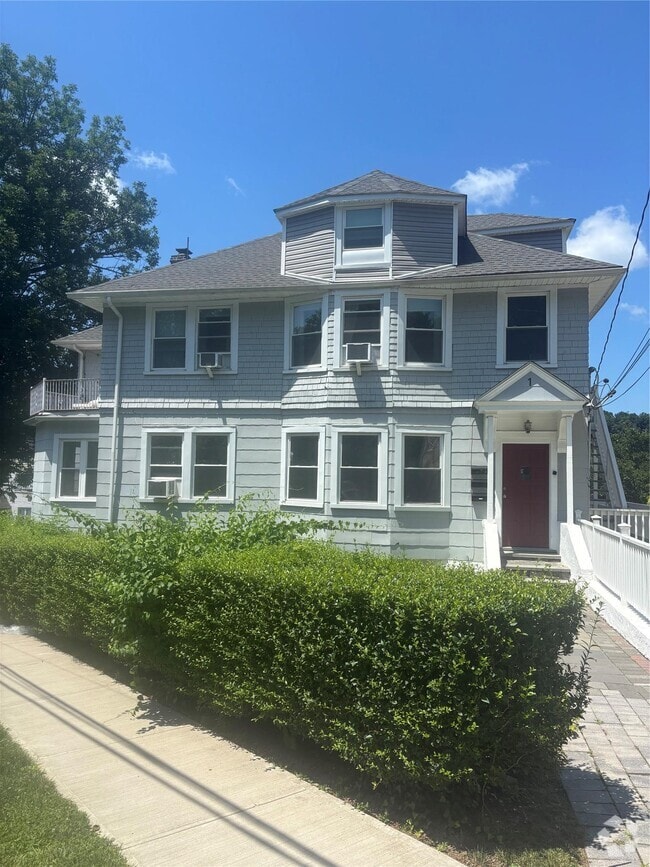 Building Photo - 174 Sedgwick Ave Unit 1 Rental