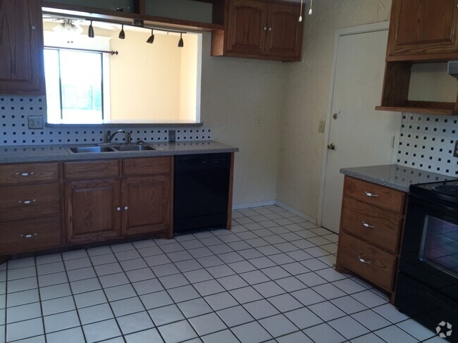 Building Photo - 4123 Villa Dr Rental