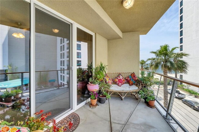 Photo - 1400 E Ocean Blvd Unidad 2304