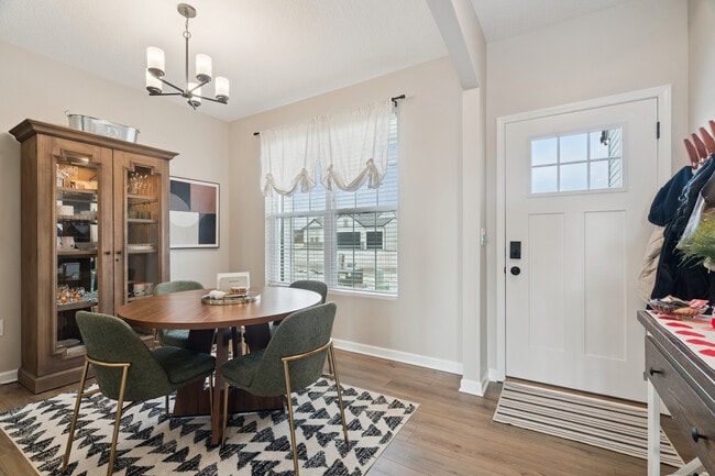 Photo - 1275 Priscilla Ct