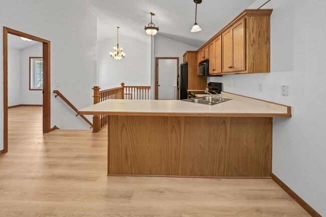 6030 Boulder Ridge Dr