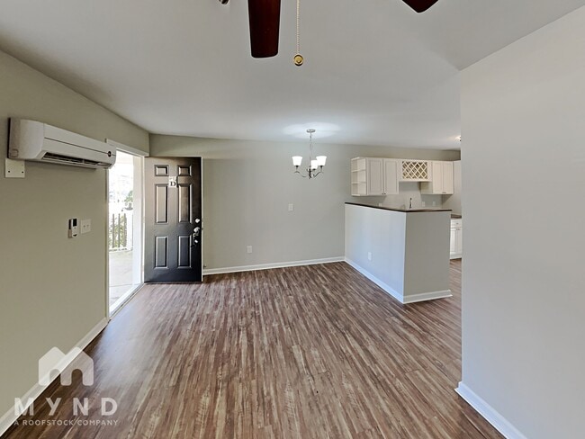 Photo - 305 S Spargo St