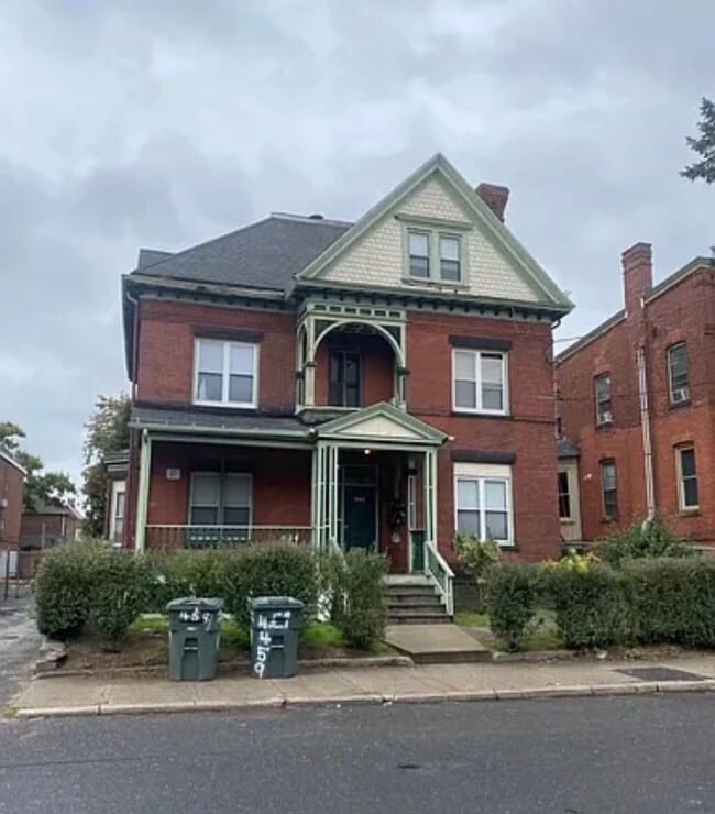 Building Photo - 459 Noble Ave Unit 6A