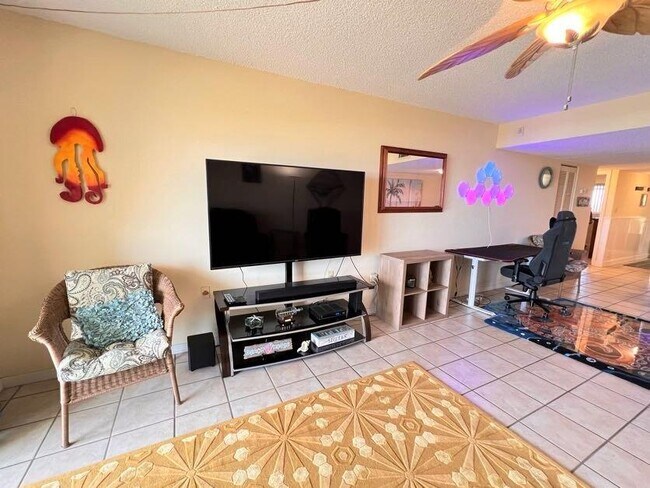 3060 N Atlantic Ave Unidad 302