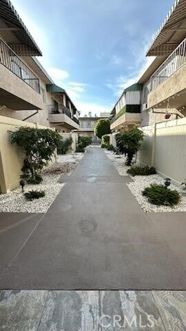 Photo - 4533 Colbath Ave Unidad 8