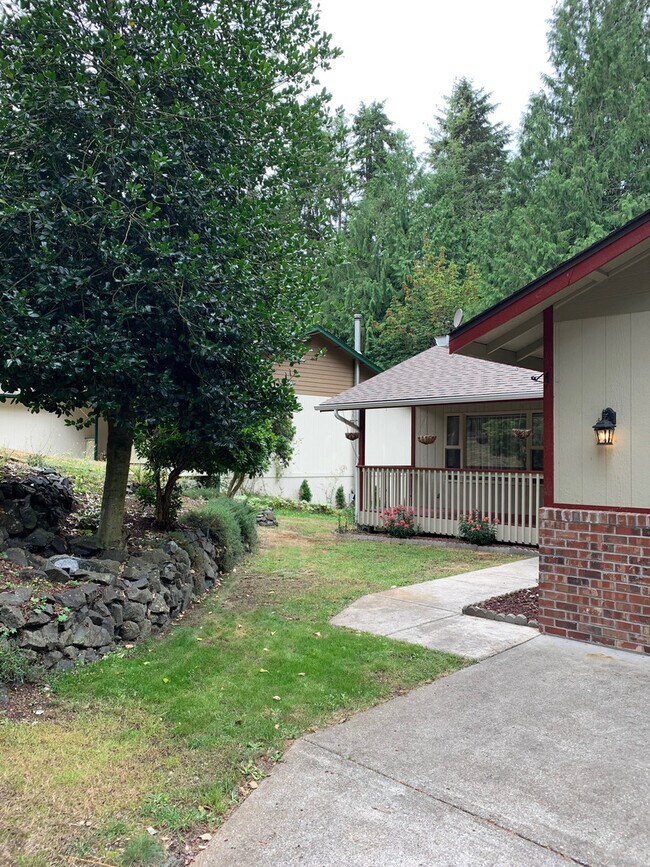 Photo - Spacious Open Layout 3 bedroom, 2 bath Rambler in Clearwood!