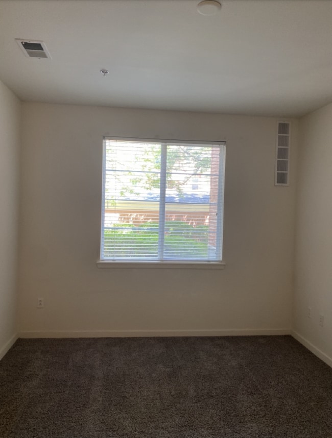 Photo - Convenient and Spacious 2BR/2BA in Park Hill of Denver AVAIL 2/10 Unit 111
