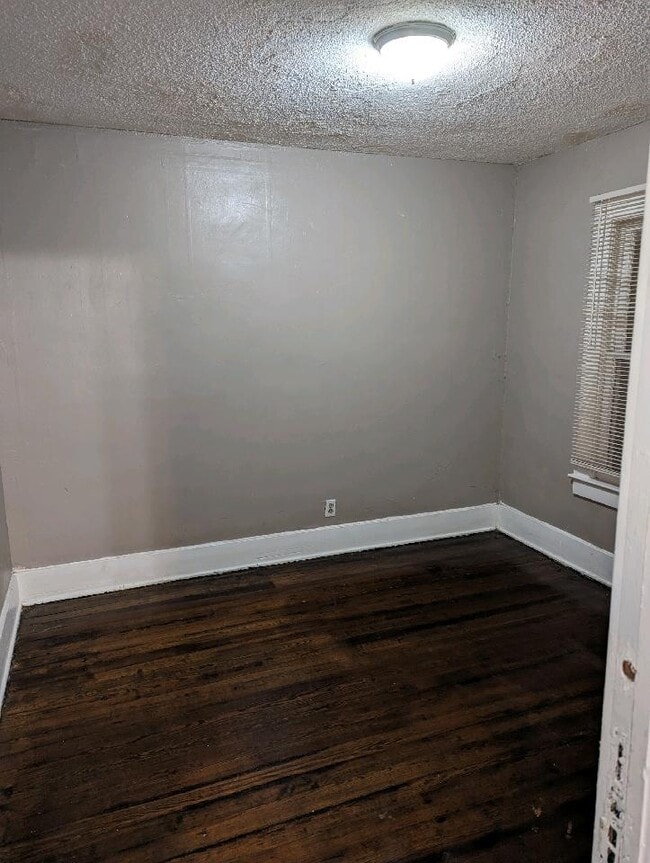 Photo - 1944 Manz St