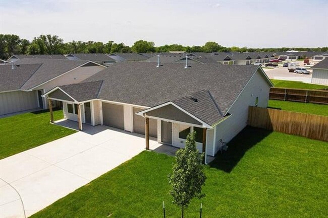 Building Photo - 542 W 50th Ct S Unit 542 W. 50th Ct. S. Rental