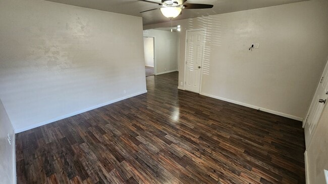 Photo - 119 W Clegern Ave