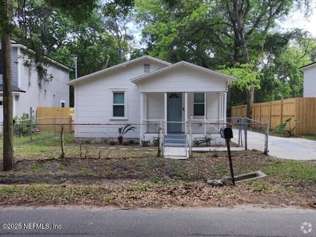 Building Photo - 2504 Larsen Rd Rental