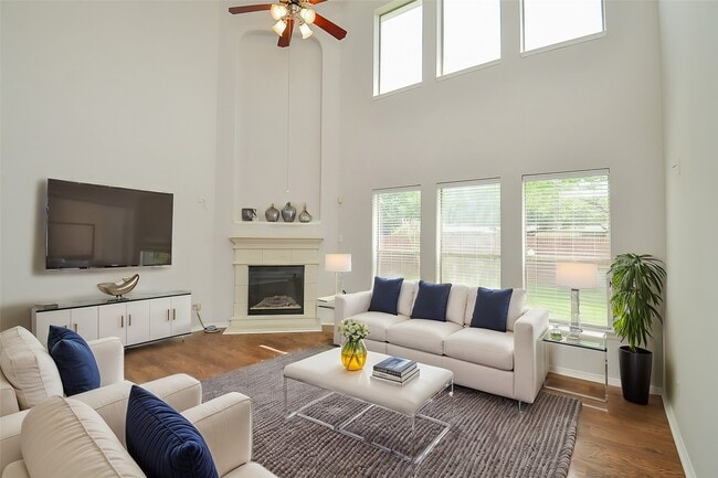 Photo - 3911 Fallsbrook Ct