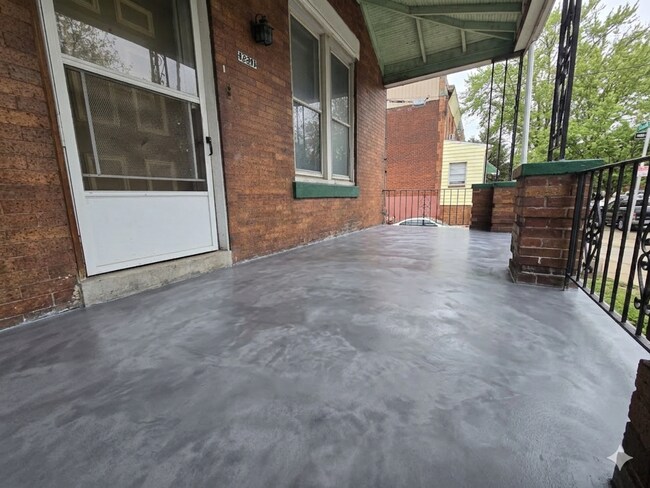 Photo - 1231 N 54th St Unit 2