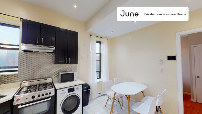 Room in Shared 3 bed/2 bath home in Upper West Side