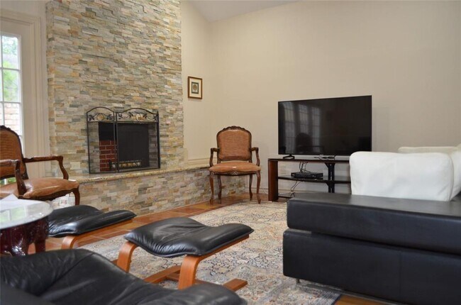 Photo - 12625 Memorial Dr Unit 28