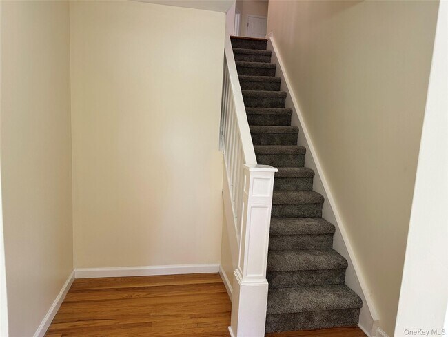 Photo - 14 Givens Ln