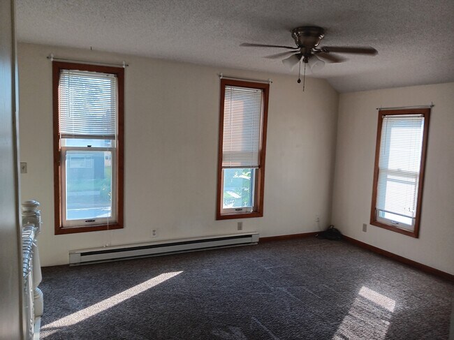507 E King St Unit Up