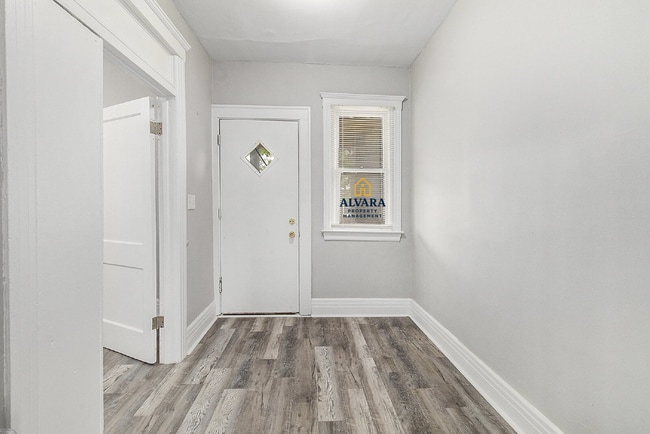 Chic City Living Meets Historic Charm in Detroit’s North Corktown
OWNER SPECIAL- Water included (...