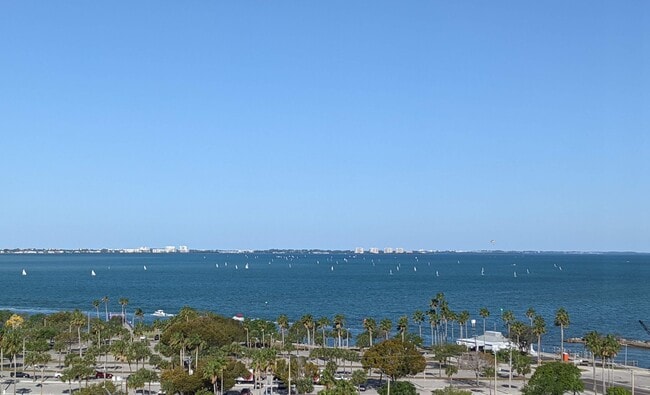 Sarasota Bay View From Front Terraceterrace - 800 N TAMIAMI Trl Unit 1001