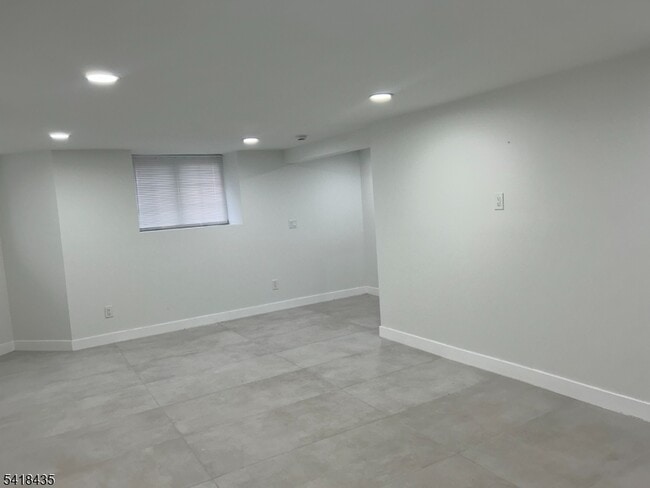 Photo - 437 Bramhall Ave