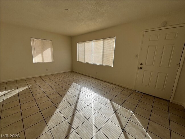 Photo - 118 Ash St
