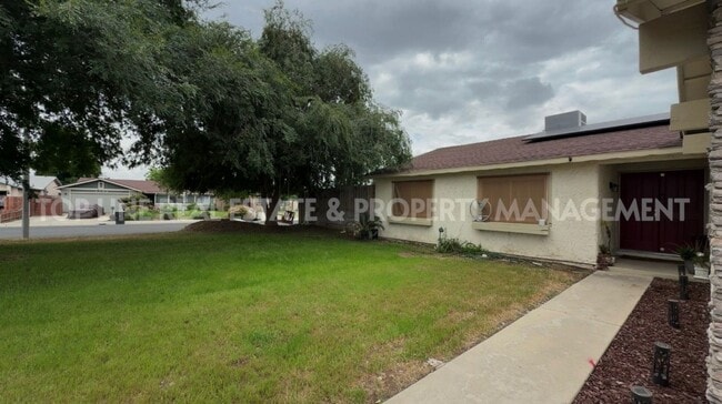 Building Photo - Coming Soon!  Home For Rent with pool. Tenant occupied. Please do not disturb tenants.