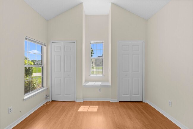 Photo - 289 N Churchill Dr