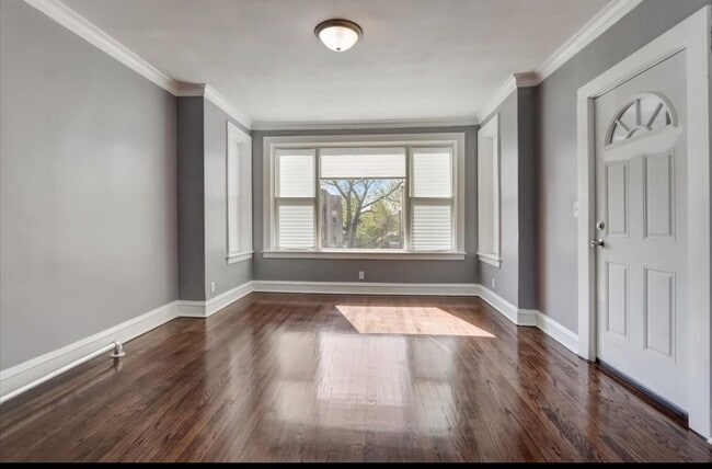 Photo - 7923 S Clyde Ave Unit Clyde SS 2