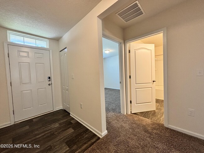 Photo - 1763 Eagle View Way