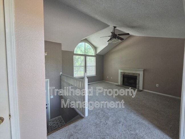 Photo - 607 SE Steeple Ln