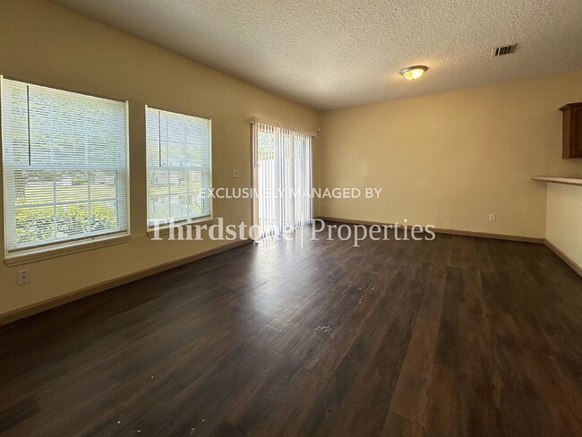 Photo - 1660 Biscayne Bay Cir