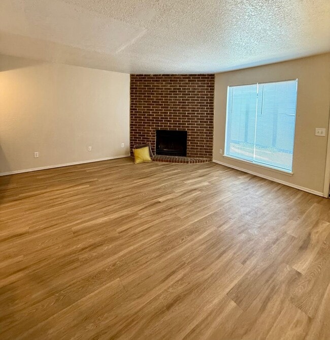 Photo - Duplex in East Norman with 2 car garage!