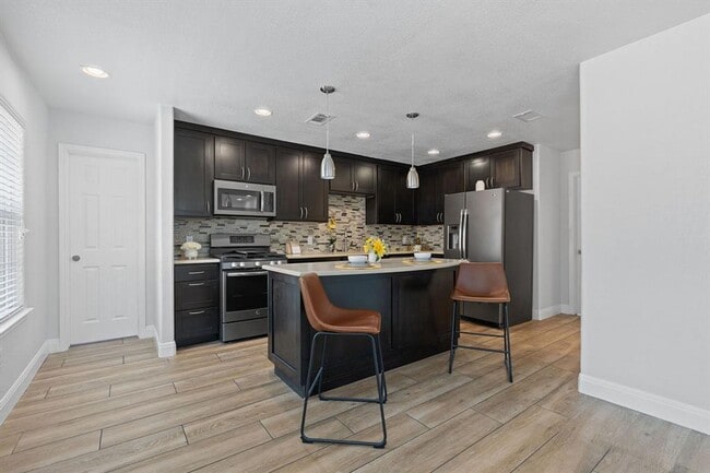 Photo - 6001 Jain Ln Unidad A