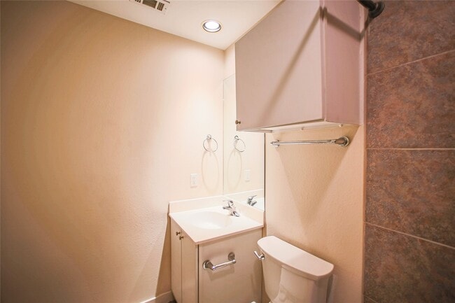 Photo - 6913 Yellowstone Way Dr