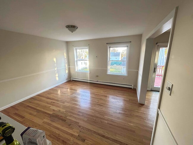 28 Couch St