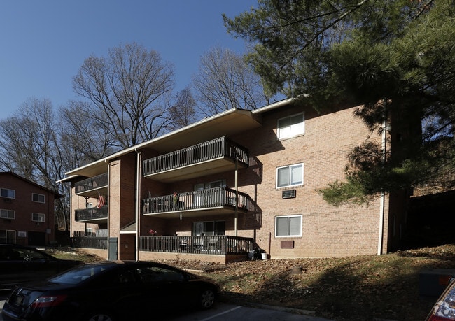 Photo - Hollow Run Apartments