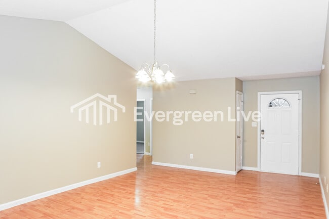 Photo - 369 Buffalo Creek Dr