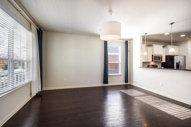 Photo - 18316 Mammoth Cave Blvd