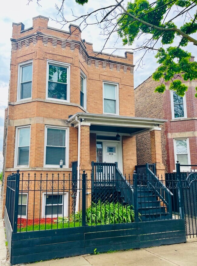 Building Photo - 2416 N Springfield Ave Unit 2 Rental